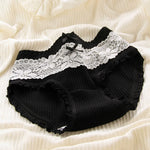 Women's Cotton Panties Sexy Lace Underpants Mid Waist Seamless Comfort Briefs Girl Lovely Bow Underwear Female Lingerie